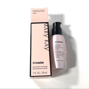 Mary Kay Timewise Day Solution Sunscreen SPF 35